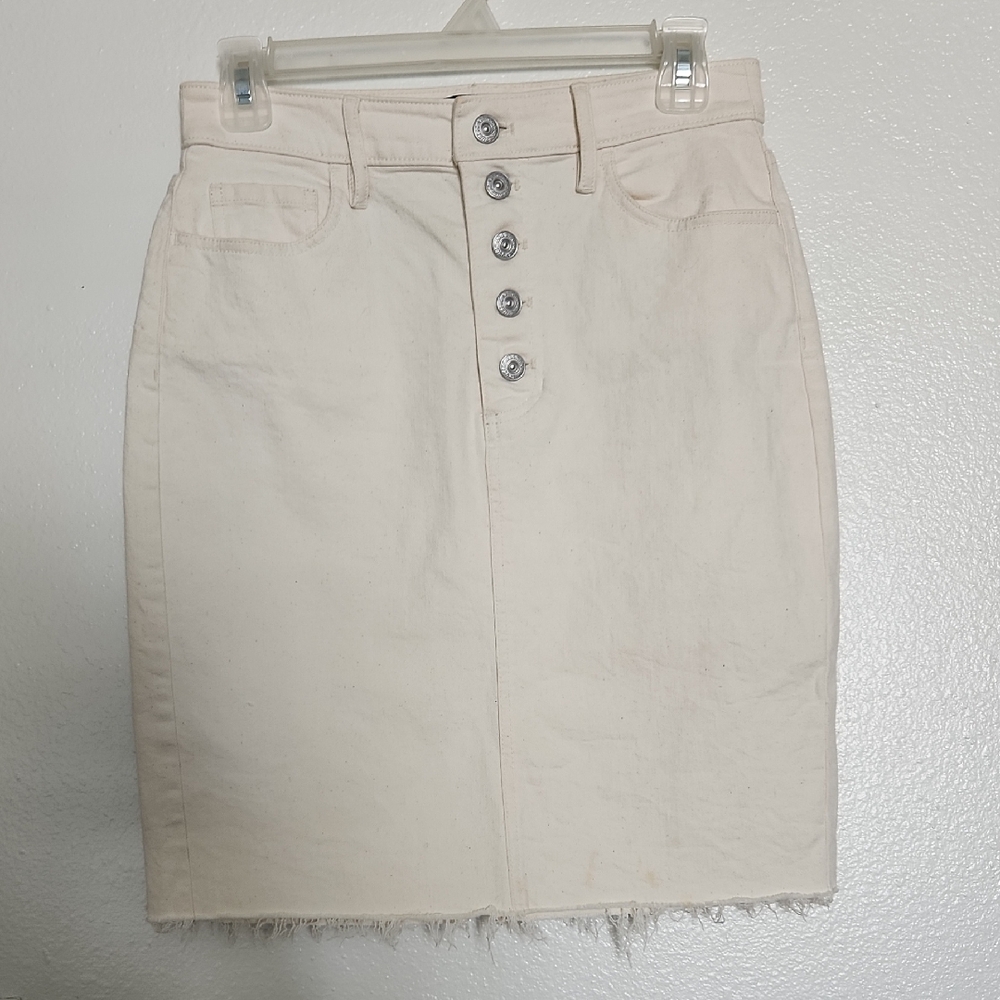 Stylish Cream Button-Up Women's Skirt